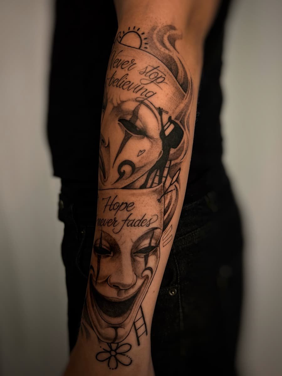 Detailed tattoo sleeve by Paride